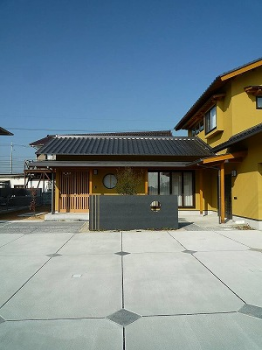 �����������۳�������