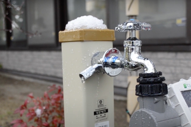 自動散水の凍結対策 うっかりを防ぐ凍結防止アダプター