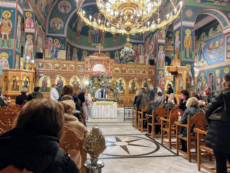 ギリシャ正教の教会は色彩に満ちているのが特徴