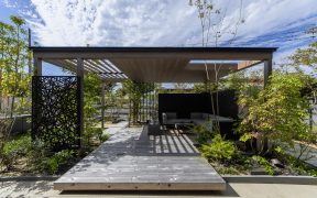 圧迫感のない目隠し