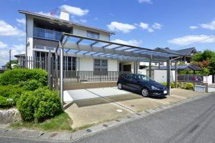 駐車場の目地リフォームでお悩み解決！芝や砂利の手入れをラクに、美しく