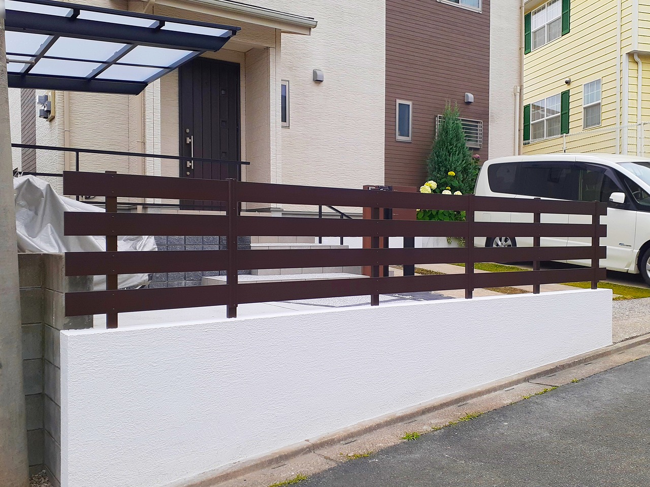 目隠しフェンス　塗り壁　ジョリパット　車庫拡張　土留め　サイクルポート