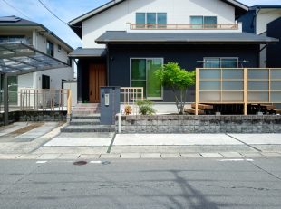 タカショーのアルミ部材を使った門周りのリフォーム