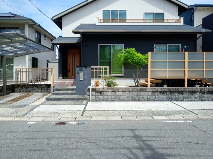 タカショーのアルミ部材を使った門周りのリフォーム