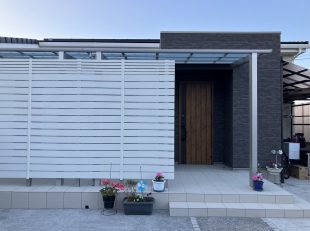 目隠しフェンス　テラス屋根　タイルデッキ　玄関ポーチ拡張