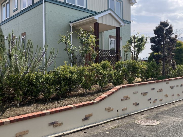 外壁塗装とブロック塀塗装（宗像市、岡垣、遠賀、福津、古賀）