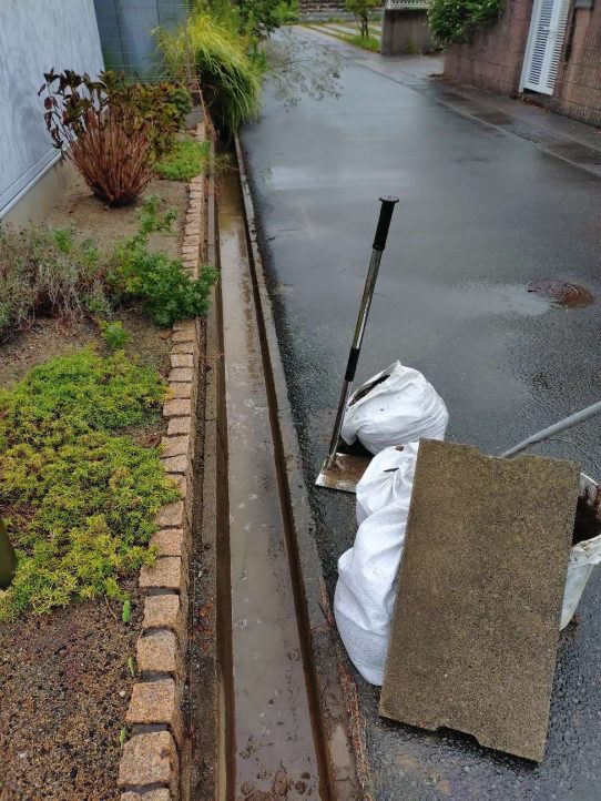 側溝