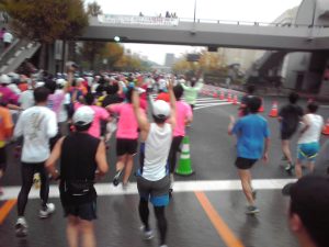 福岡マラソン 福岡ドーム前