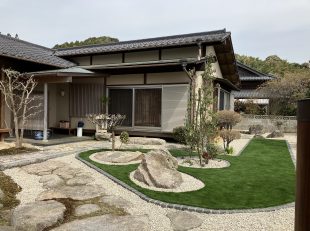 石庭の和風ガーデン