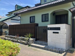 門塀タイルと千本格子