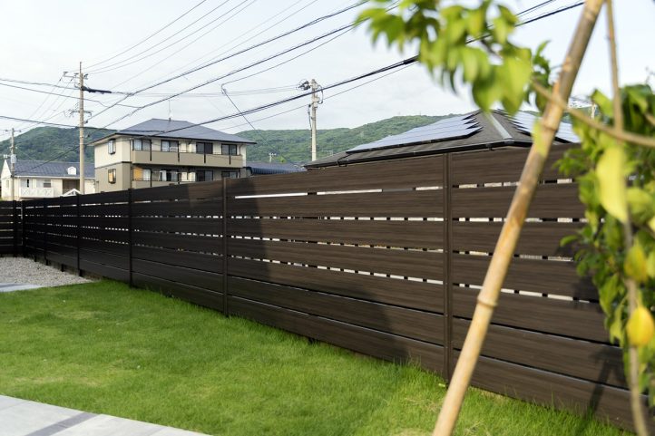目隠しフェンス　人工木フェンス　Eウッドスタイルネオ