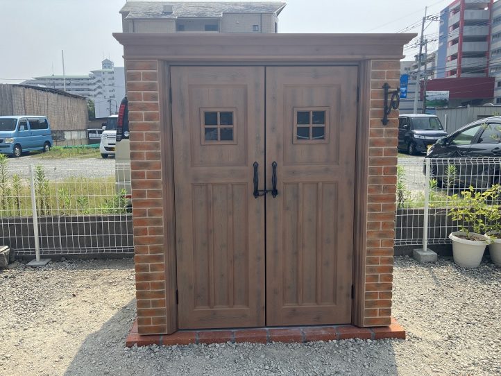 カンナ物置