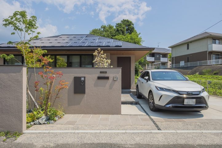 塗り壁 門塀 宅配ボックス アプローチ