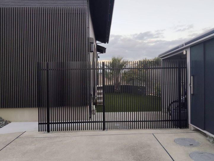 縦格子でさり気ない目隠し