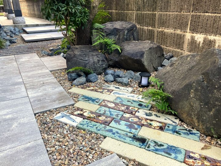 グランド工房 小倉 和モダン 和風 ガーデン 坪庭 エクレル  砂利 グリ石 釉遊ブリック