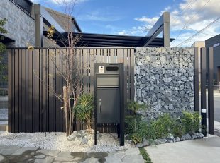 フェンス　ガビオン　目隠し　ガーデン　植栽