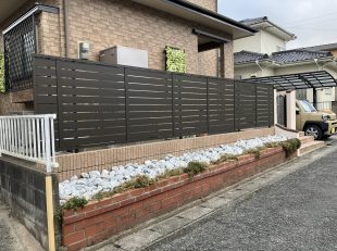 グランド工房　目隠しフェンス　土留め　化粧ブロック　グリ石