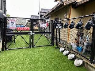 ドッグラン　ＰＣフェンス　柵　犬　大型犬　グランド工房　人工芝