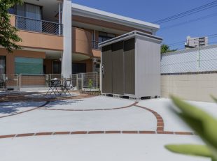 コンクリートにRのデザイン