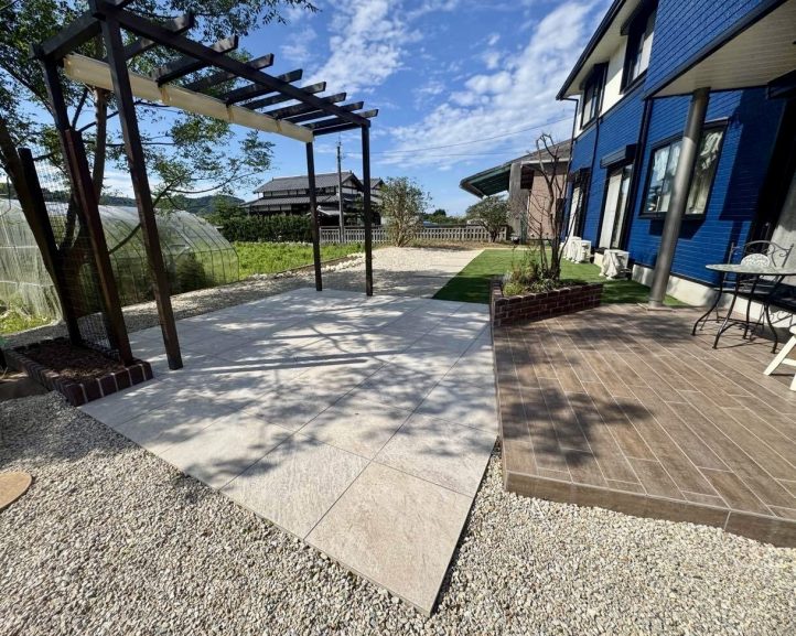 カリラ　TOYO　D22　600角