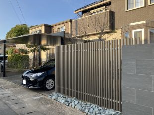 カーポートSC　梁延長　縦格子　目隠しフェンス　目隠し　車庫　駐車場