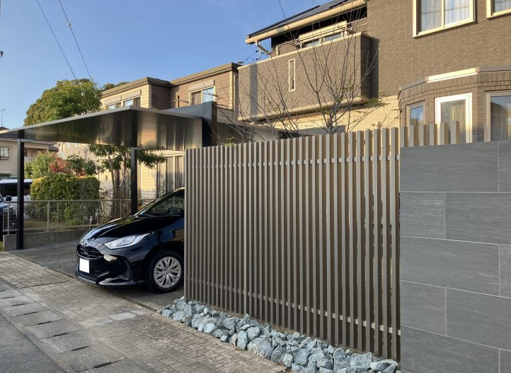 カーポートSC　梁延長　縦格子　目隠しフェンス　目隠し　車庫　駐車場