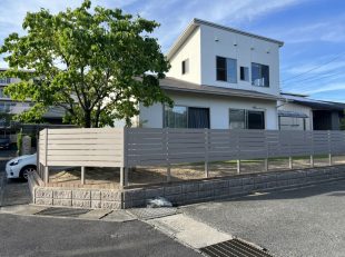 目隠しフェンス、ディーズガーデン、アルファウッドフェンス