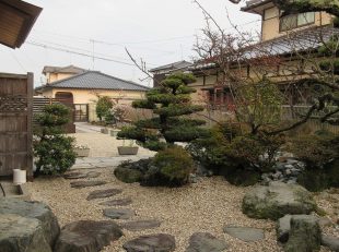 砂利　防草シート　栗石