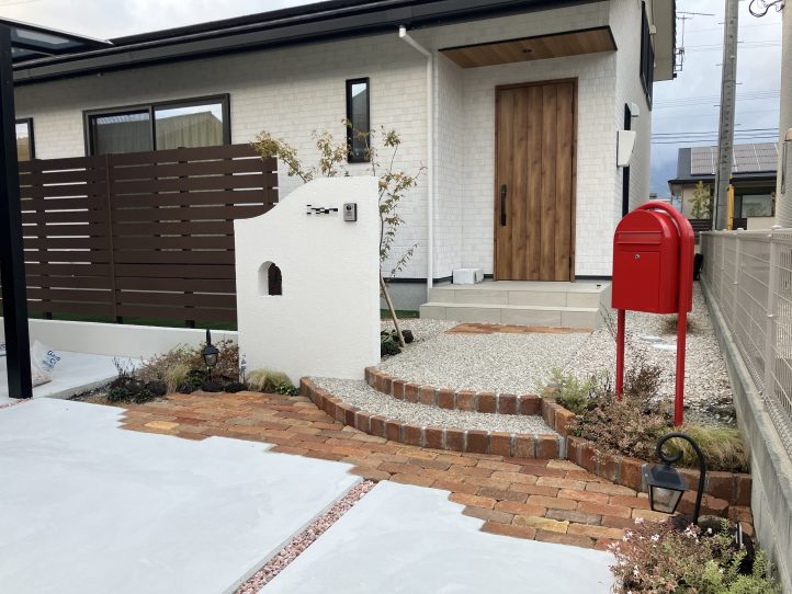 門塀　ボビポスト　アール