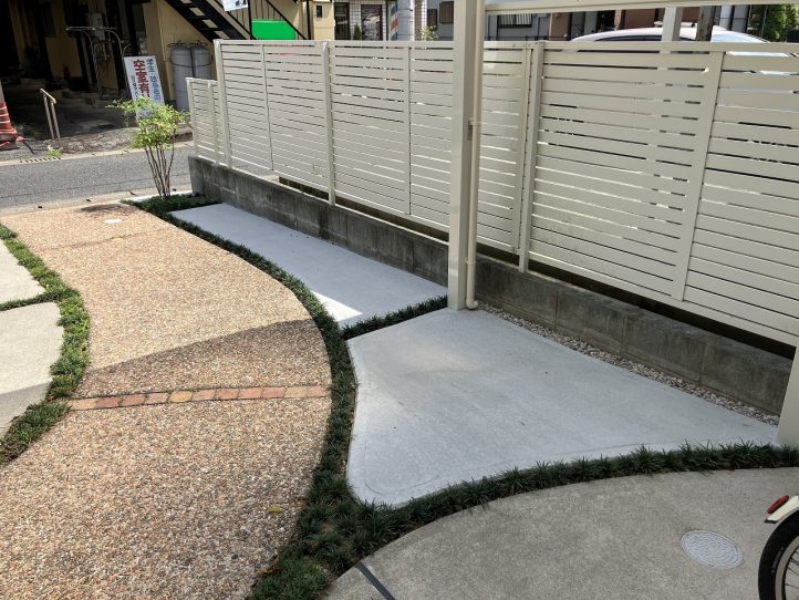 アールの土間の駐輪場