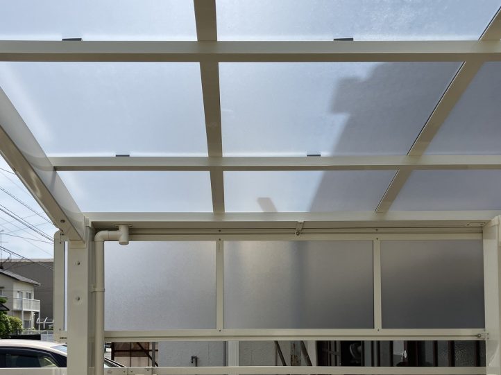 ポリカーボネート屋根のサイクルポート