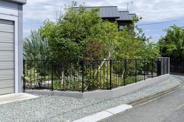 アイアンフェンス