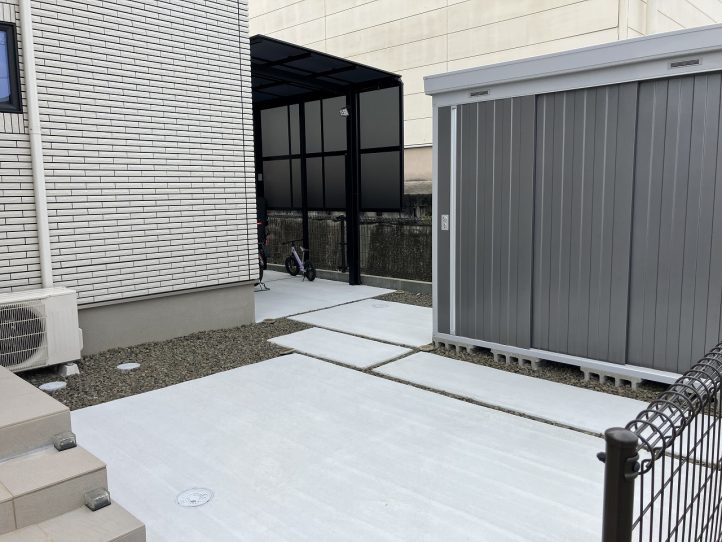 駐輪場スペースの刷毛引き舗装