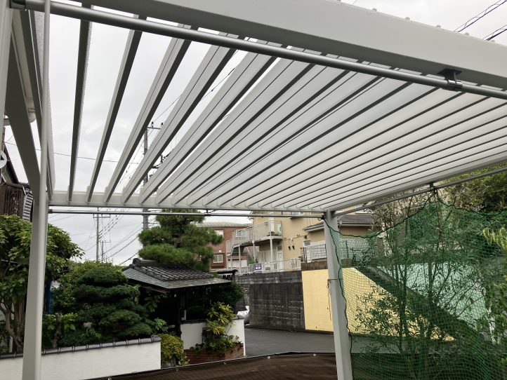 テラス屋根を開けた状態