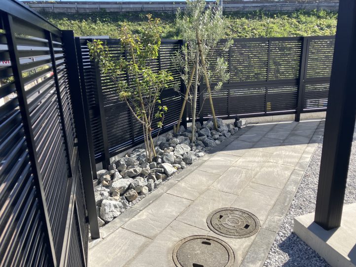 敷地の形状に合わせたインターロッキング舗装