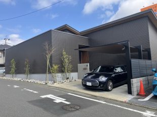 全景 植栽やお車が映えるデザイン