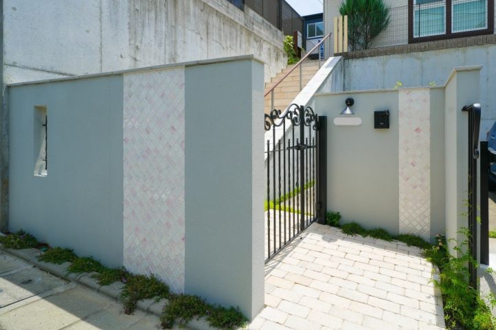 デザインウォール　門塀　タイル