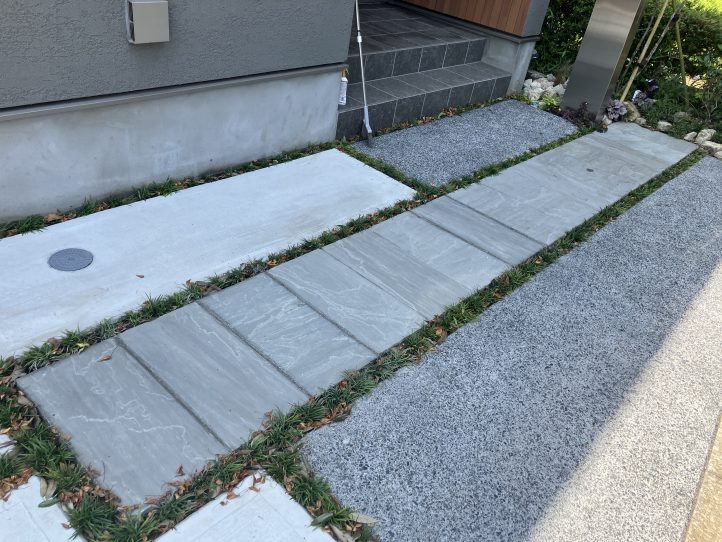 アプローチ 駐車場