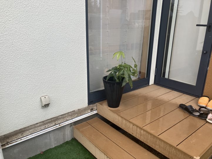 ウッドデッキ　人工木