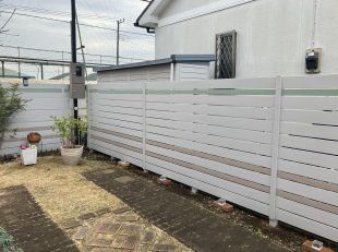 目隠しフェンス