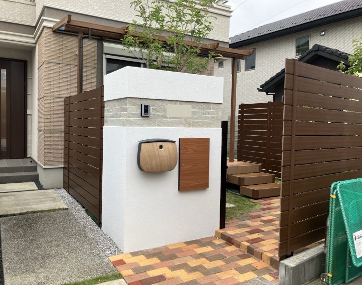 ③