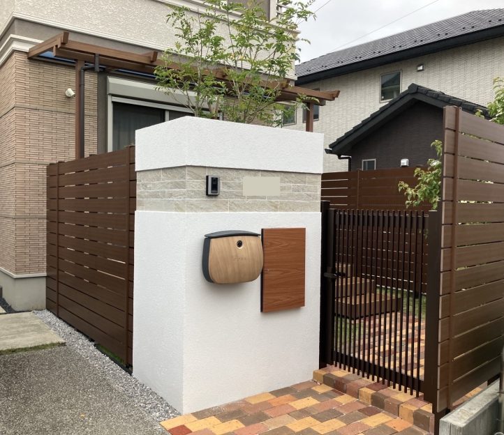 ①