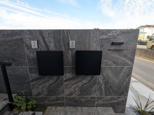 藤沢市60㎝角大判タイルのモダンな門塀