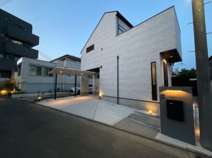 カーポートのある新築外構